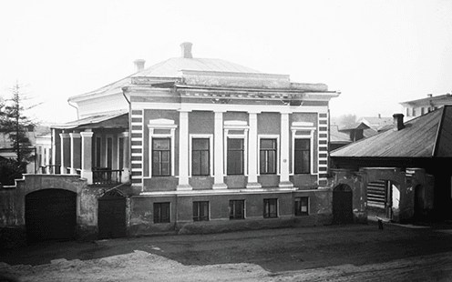 Дом Крутовских на Старобазарной площади, 1900‑1910 гг.