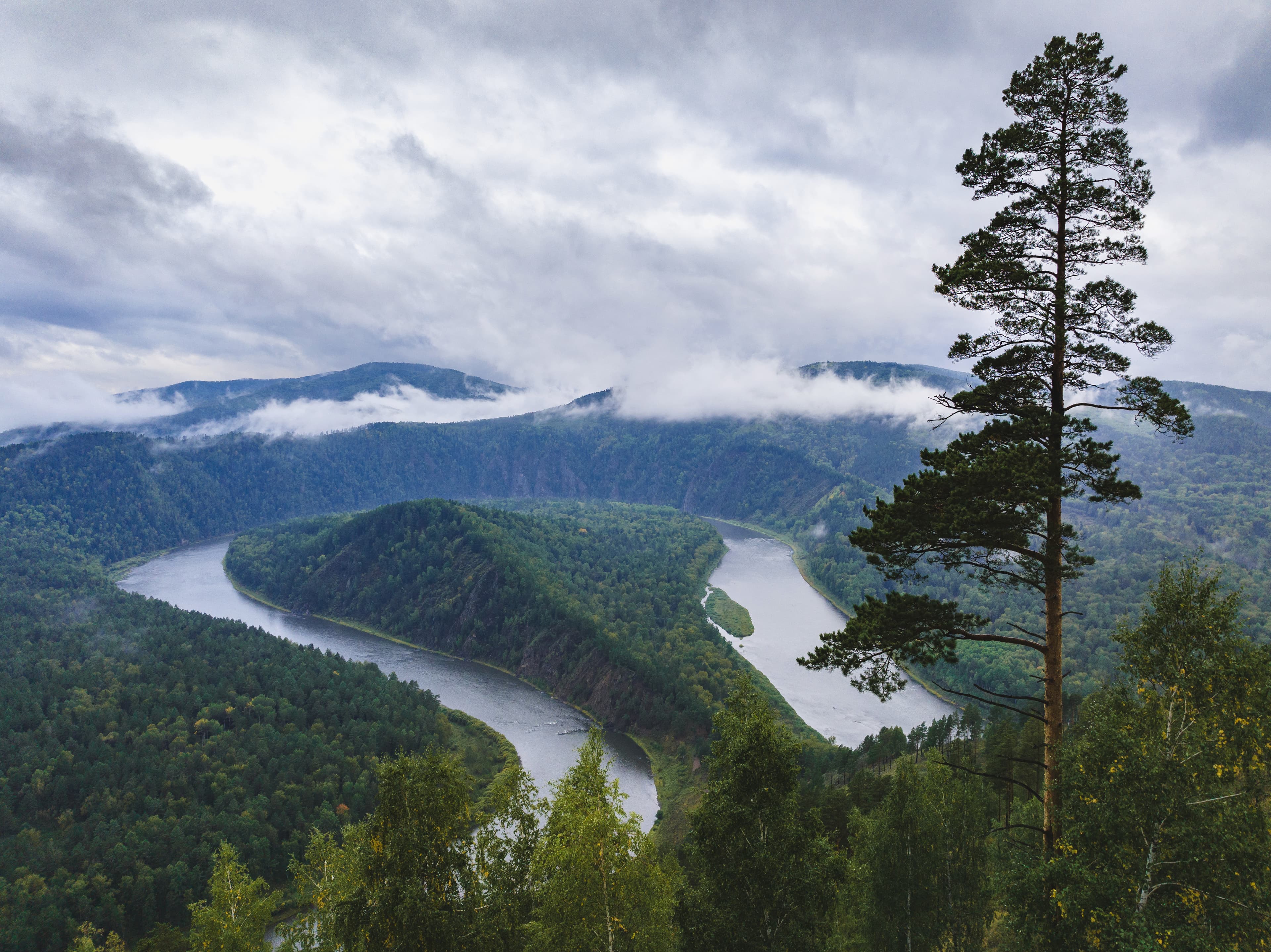 Дождливый день на Манской петле.jpg